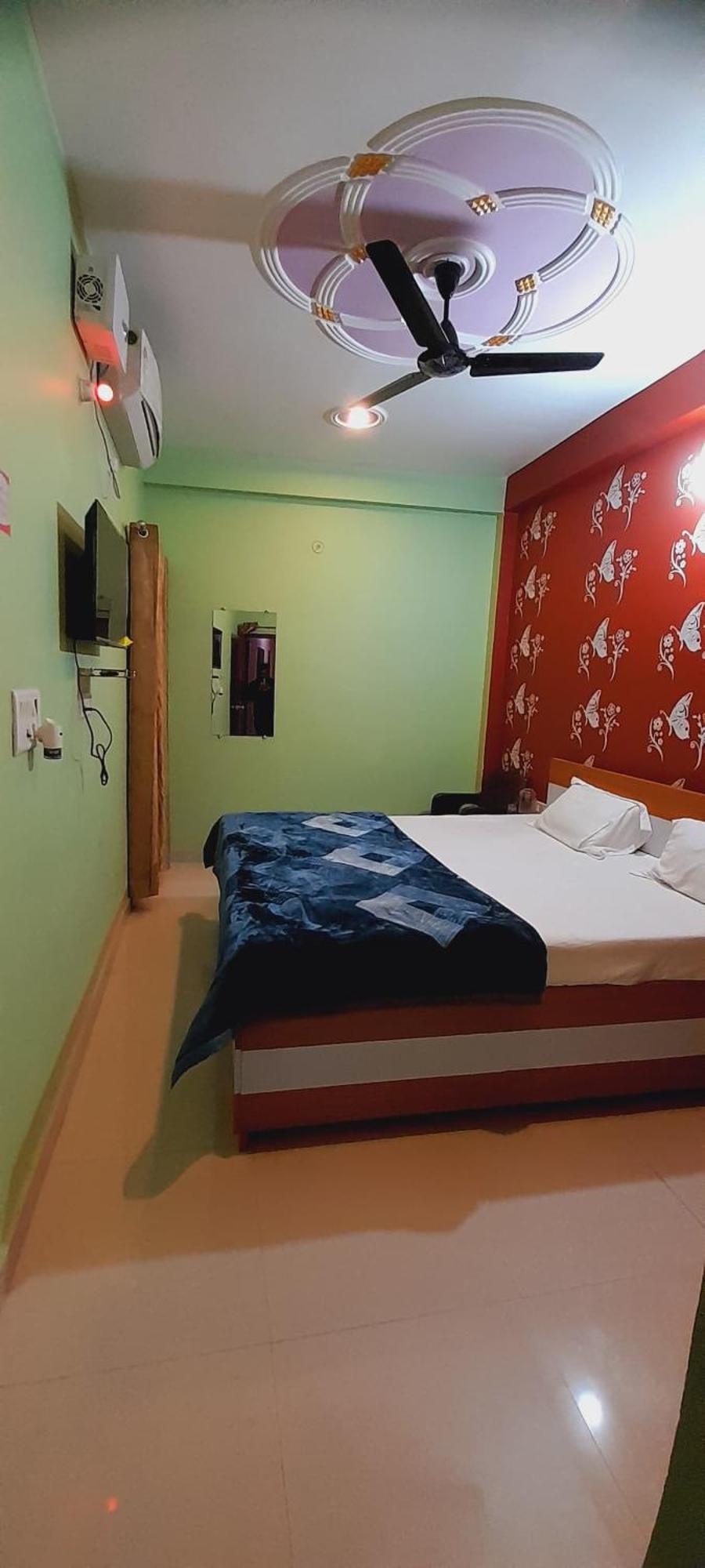 Shiv Niketan Guest House 200Mtr From Shri Ram Mandir Ayodhya Exterior foto